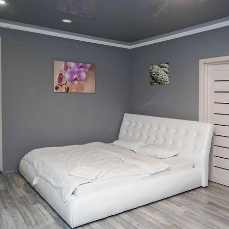 Cozy Apartment In A New Building Close To The Downtown Kiew Exterior foto